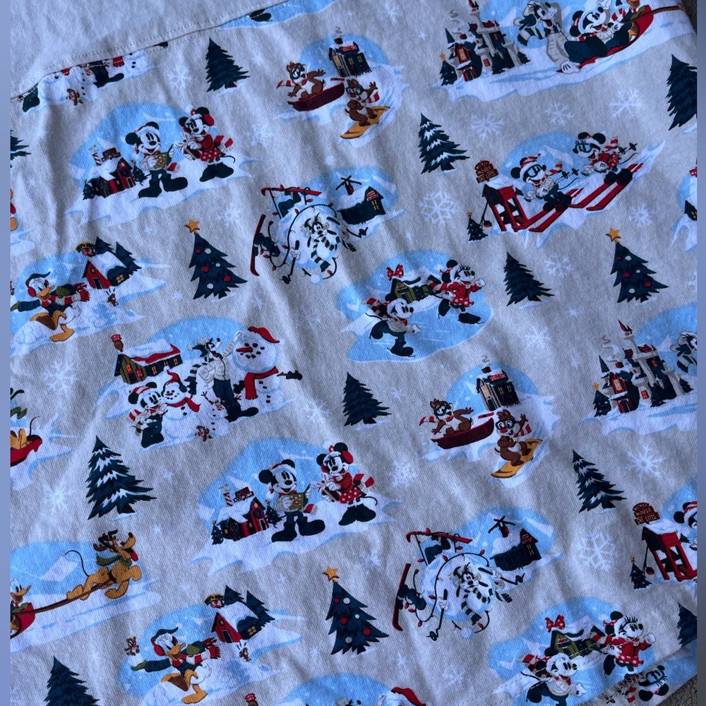 Disney Spirit Jersey Mickey Mouse Holiday Long Sleeve 2021 Snow Much Fun Top View 3